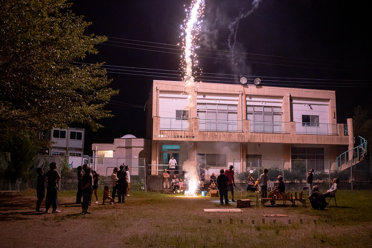 嵯峨地区 地域の小さな花火大会